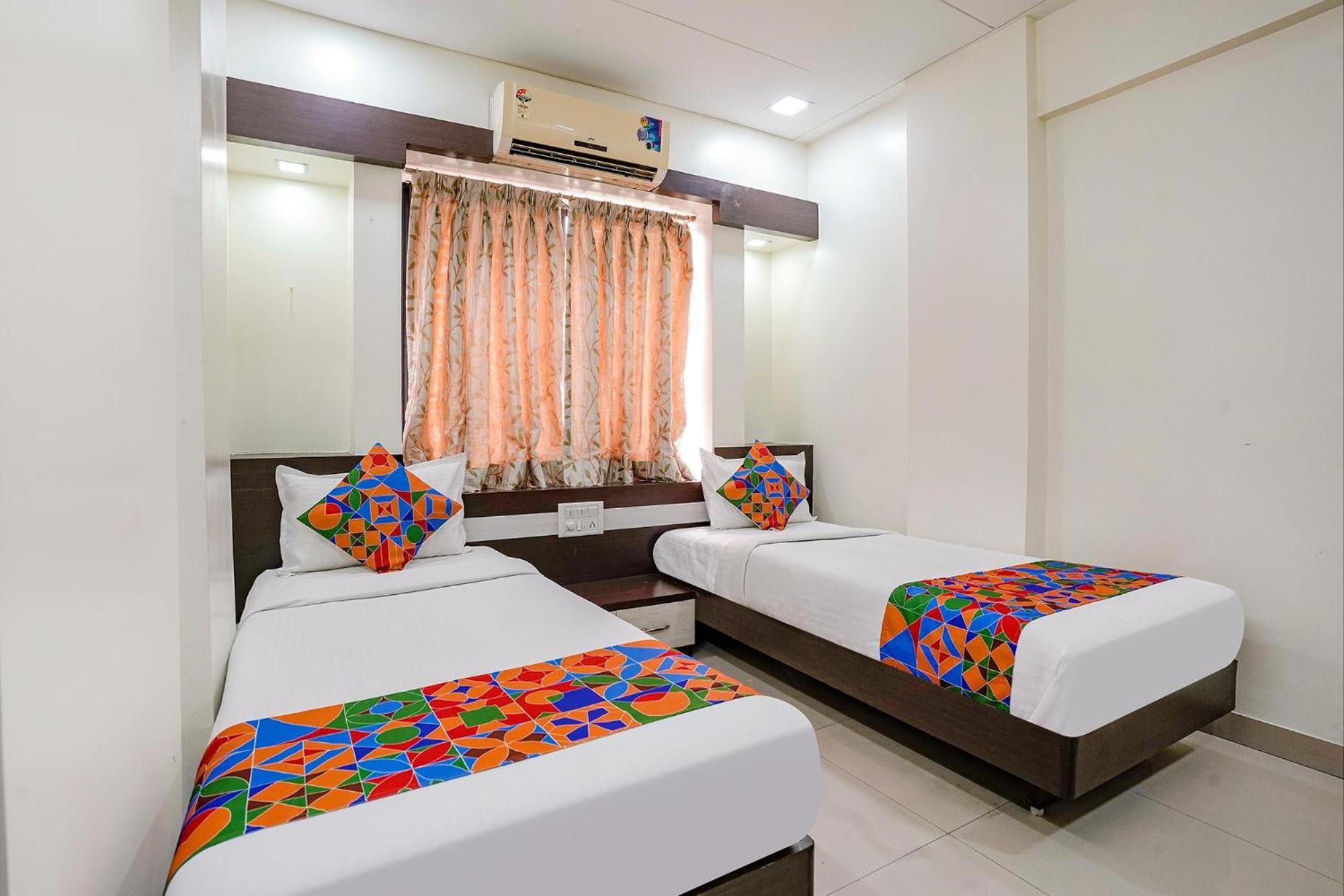 Fabexpress Orchid Rooms - Nr Pheonix Mall Kharadi Экстерьер фото