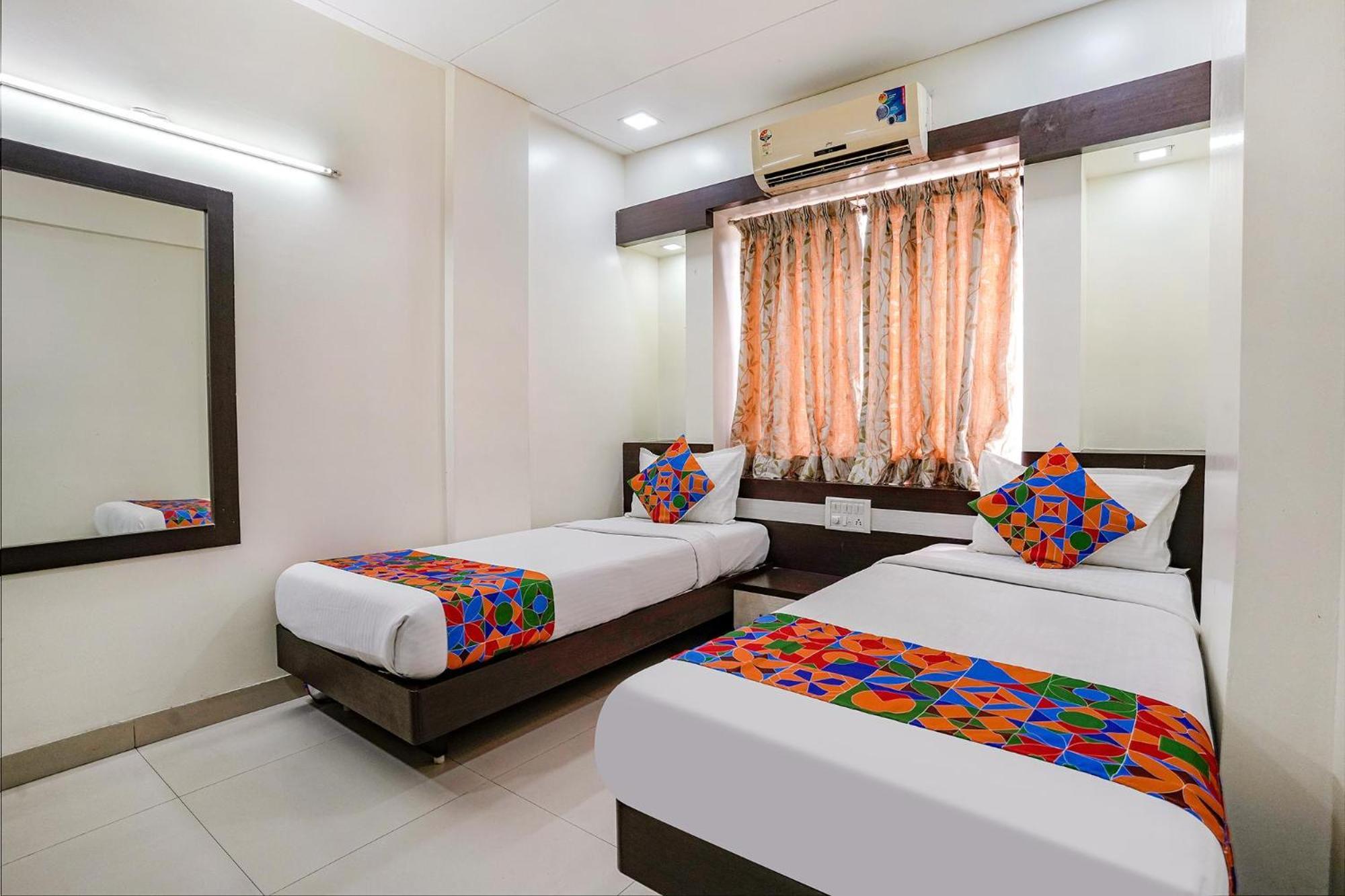 Fabexpress Orchid Rooms - Nr Pheonix Mall Kharadi Экстерьер фото